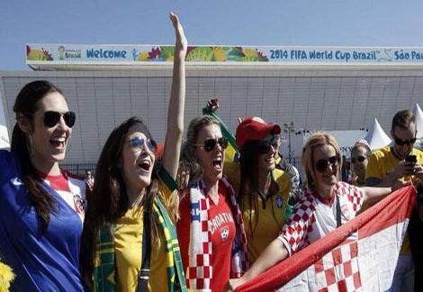 صور بنات كرواتيا في كأس العالم 2014 , صور مشجعات كرواتيا في كأس العالم بالبرازيل 2014