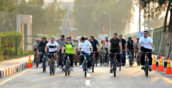 صور الرئيس عبد الفتاح السيسى في ماراثون الدراجات اليوم 13-6-2014