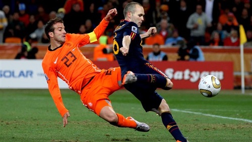 تشكيلة مباراة إسبانيا وهولندا اليوم الجمعة 13-6-2014
