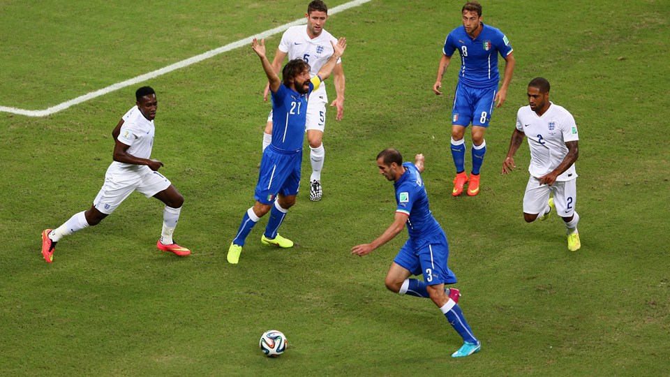 صور مباراة إيطاليا وإنجلترا اليوم الاحد 15-6-2014