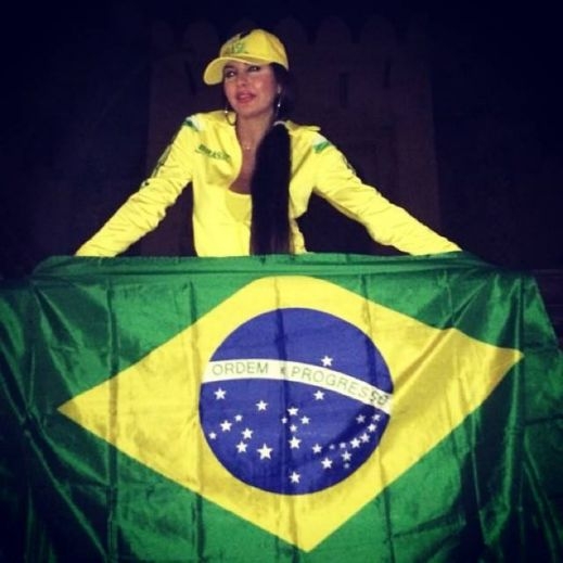 صور لاميتا فرنجية بقميص منتخب البرازيل 2014 , بالصور لاميتا فرنجية تشجع منتخب البرازيل في كأس العالم 2014