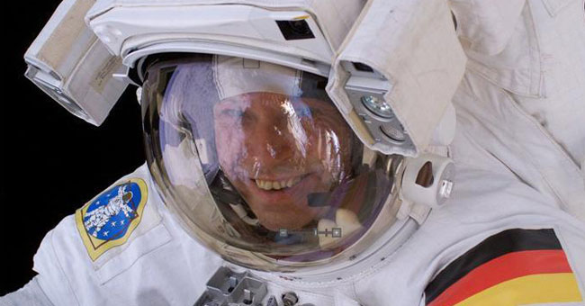 بالفيديو شاهد كيف ينام رواد الفضاء