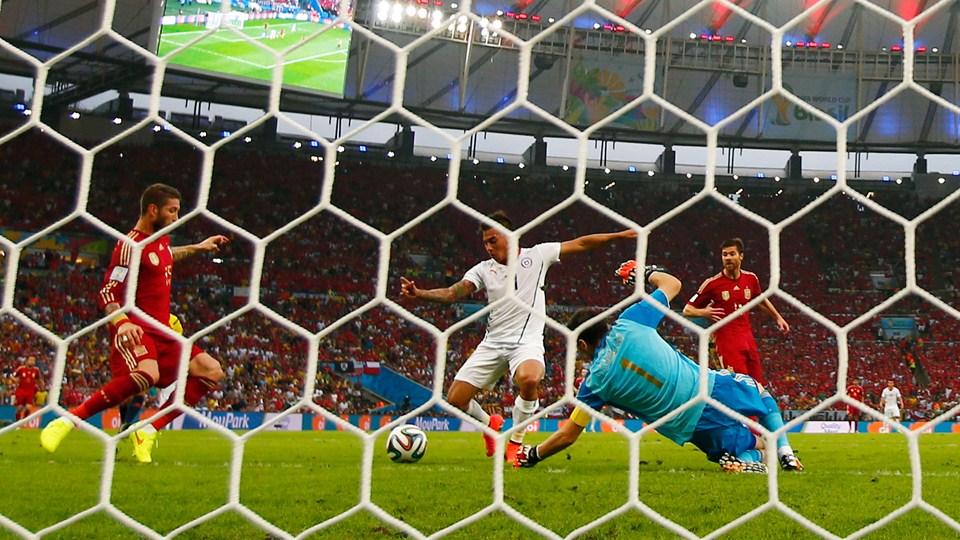 صور مباراة إسبانيا وتشيلي في كأس العالم اليوم 18-6-2014