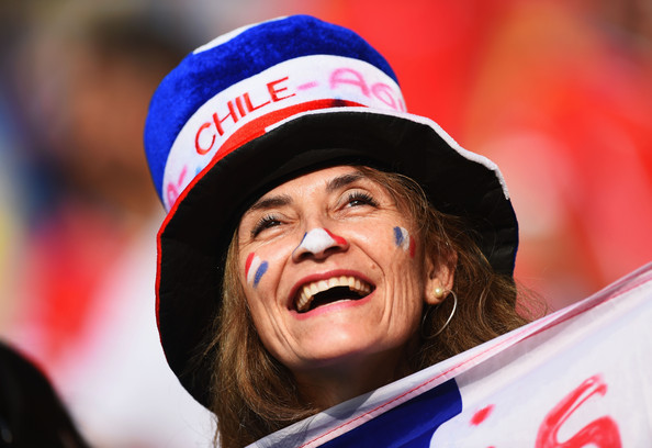 صور مشجعات تشيلي في مباراة اسبانيا في كأس العالم 2014 , صور جميلات تشيلي في كأس العالم 2014