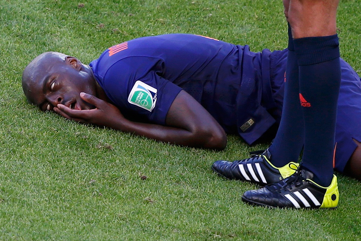 أكثر صورة مرعبة في كأس العالم 2014 , اصابة اللاعب برونو مارتينز