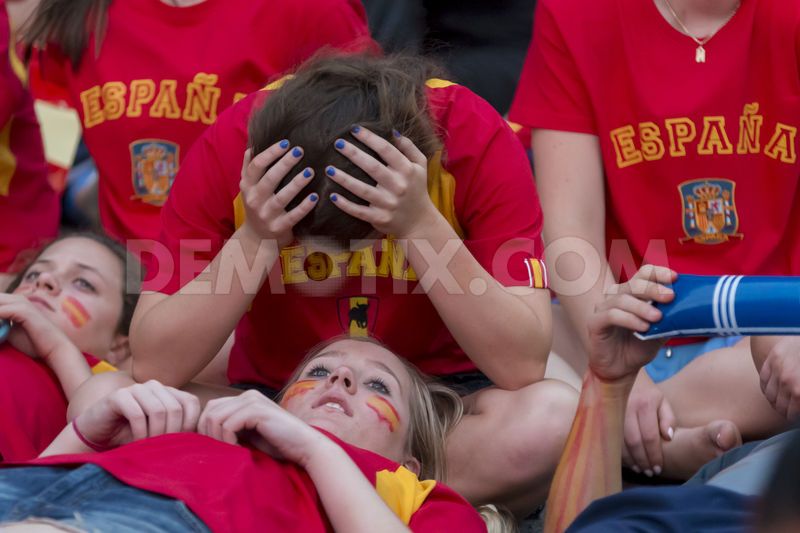 صور مشجعات اسبانيا في مباراة تشيلي في كأس العالم 2014 , صور جميلات اسبانيا في كأس العالم 2014
