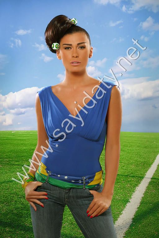 بالصور نادين الراسي تشجع البرازيل في كأس العالم 2014 , أحدث صور نادين الراسي 2015 Nadine Al-Rassy