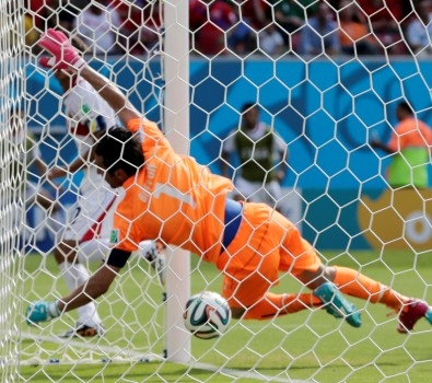 ملخص ونتيجة مباراة كوستاريكا و ايطاليا في كأس العالم اليوم 20-6-2014