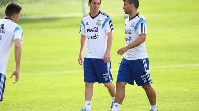 بالفيديو براعة ومهارة ميسي وأجويرو في تدريبات المنتخب الأرجنتيني 2014