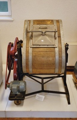 صور أول غسالة آلية في العالم من اختراع هاملتون سميث