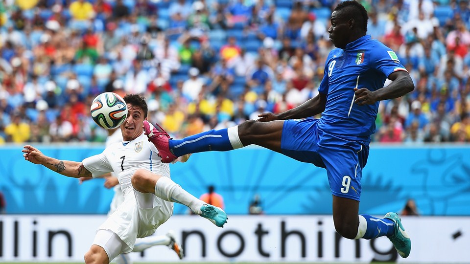 صور مباراة إيطاليا والأوروجواي في كأس العالم الثلاثاء 24-6-2014