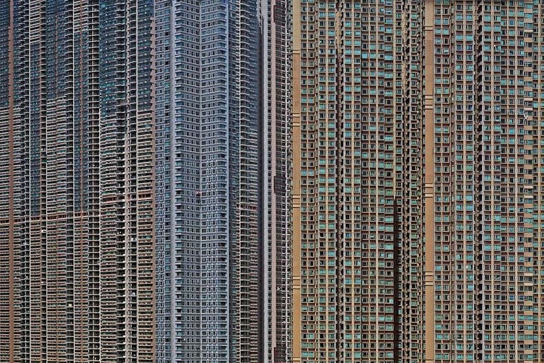 بالصور كيف حلت هونج كونج أزمة الكثافة السكانية