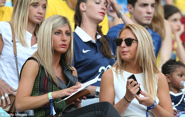 صور بنات فرنسا في كأس العالم 2014 , صور مشجعات المنتخب الفرنسي في مونديال كأس العالم 2014