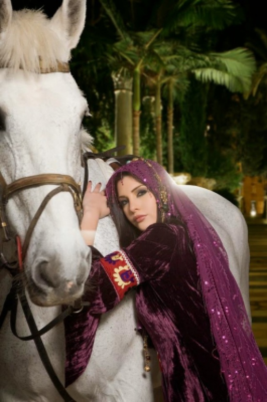 صور لاميتا فرنجية بالحجاب في شهر رمضان 2014