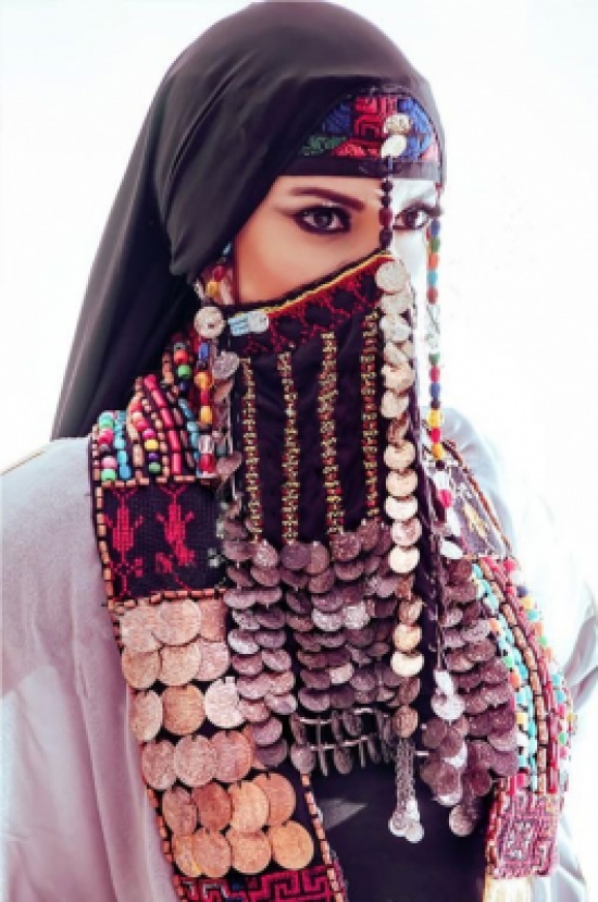 صور درة بالنقاب البدوي من اخر جلسة تصوير 2014