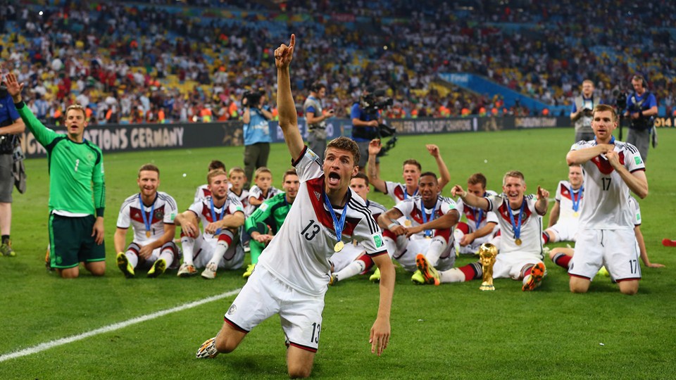 ألبوم صور تتويج ألمانيا بكأس العالم 2014 | بالصور لحظة رفع كأس العالم 2014 | خلفيات ألمانيا بطلة كأس العالم 2014