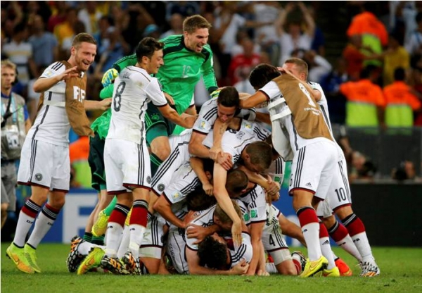 بالفيديو والصور ألمانيا يتوج بطلا للمرة الرابعة بكأس العالم 2014