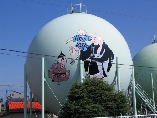 صور خزانات الغاز في اليابان ، لوحات فنية رائعة