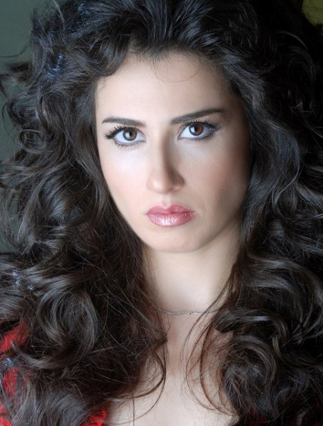 صور الممثلة السورية ميسون أبو أسعد 2019 ، أحدث صور ميسون أبو أسعد 2020 Maysoon Abu Asaad