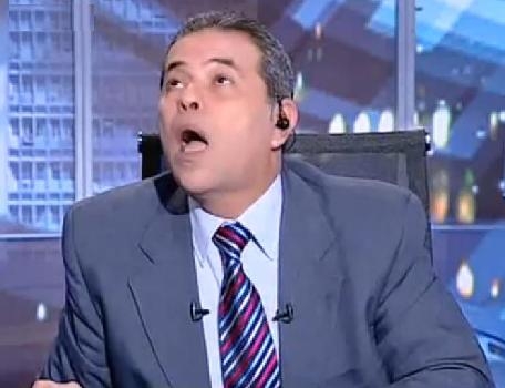 بالفيديو لحظة طرد وشتم الاعلامي توفيق عكاشة في مقر التلفزيون المصري 2014