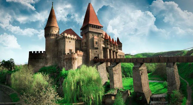 بالصور أقدم وأجمل 24 قلعة تاريخية في العالم