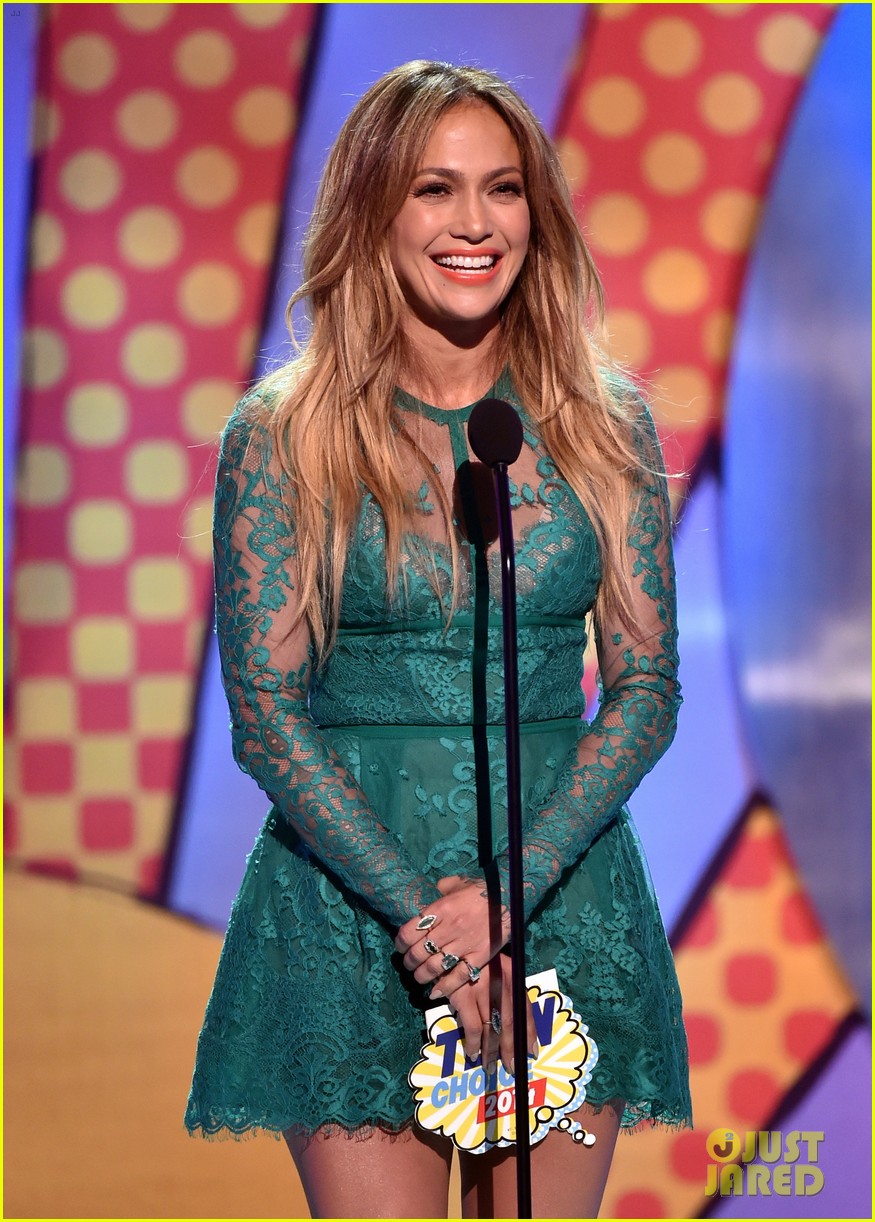 صور جينيفر لوبيز في حفل توزيع جوائز Teen Choice Awards 2014