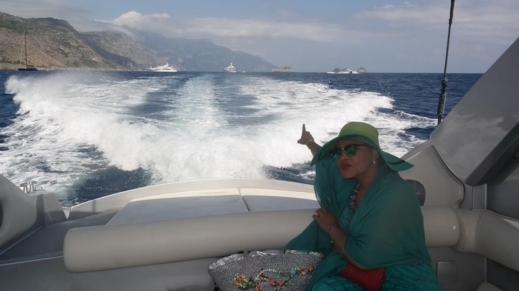 صور الفنانة الاماراتية أحلام في جزر ايطاليا 2014 , أحلى صور أحلام 2015 Ahlam