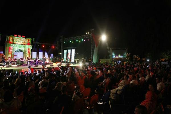 صور حفل عاصي الحلاني في مهرجان جميله العربي في الجزائر 2014