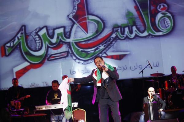 صور حفل عاصي الحلاني في مهرجان جميله العربي في الجزائر 2014