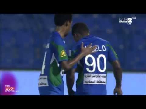 بالفيديو طرد صامويل اوسو لاعب الشعلة في مباراة الخليج اليوم الجمعة 22-8-2014
