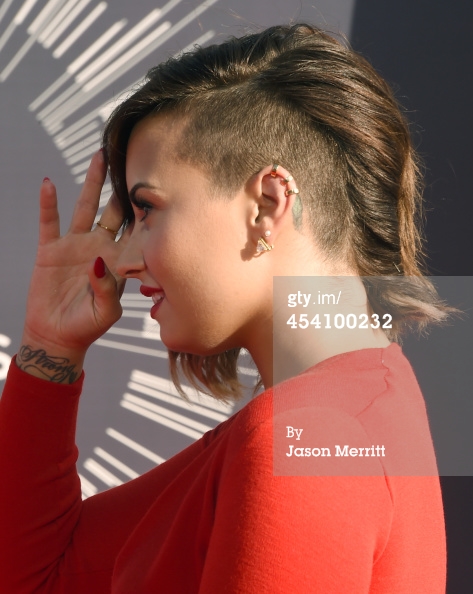 صور ديمي لوفاتو في حفل MTV Video Music Awards 2014
