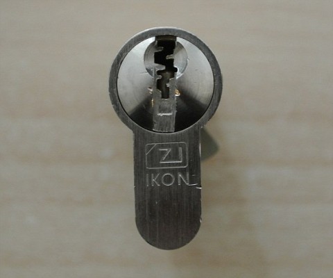 بالفيديو bump key مفتاح ثلاثي الأبعاد يمكنه فتح جميع الأقفال