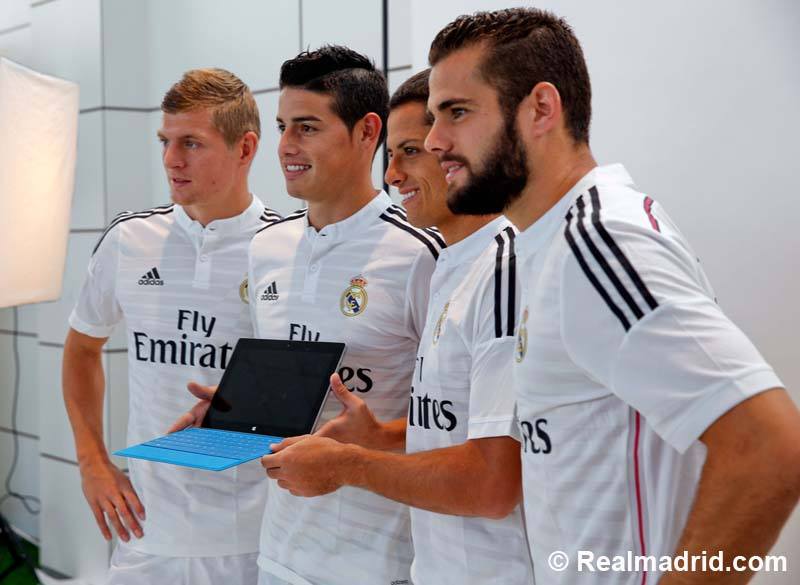 صور نادي ريال مدريد في جلسة تصوير جديدة 2014/2015