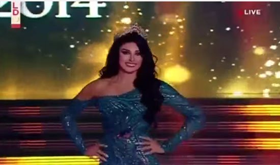 صور سقوط كارن غراوى في حفل انتخاب ملكة جمال لبنان 2014