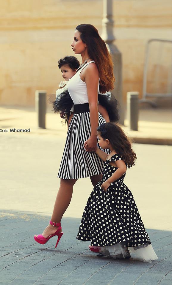 صور الأم مع ابنتها بنفس الازياء 2015