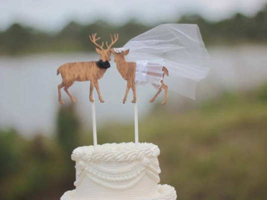 بالصور أفكار جميلة لتزيين كعكة الزفاف 2015