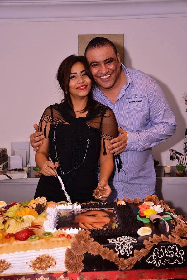 صور شيرين عبد الوهاب وهي تحتفل بعيد ميلادها الـ34