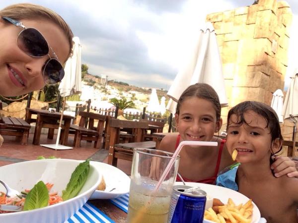 صو ملكة جمال لبنان كريستينا صوايا 2015 , صور كريستينا صوايا مع اولادها 2015