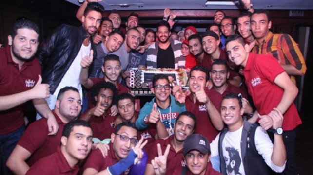 صور عيد ميلاد محمد حماقي الـ39 , صور محمد حماقي وهو يحتفل مع جمهوره بعيد ميلاده 2014