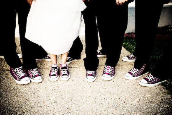 صور عرايس بأحذية رياضية في ليلة الزفاف 2015