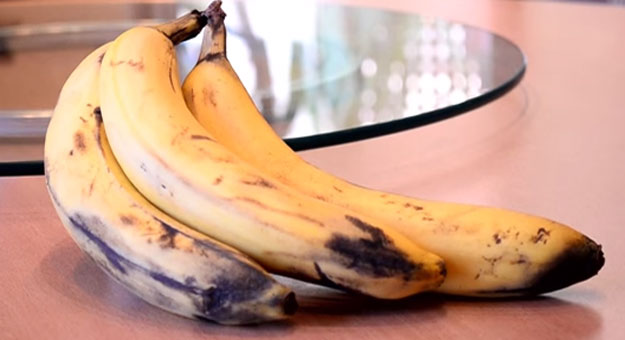 بالفيديو طريقة حفظ الموز طازجا لفترة أطول