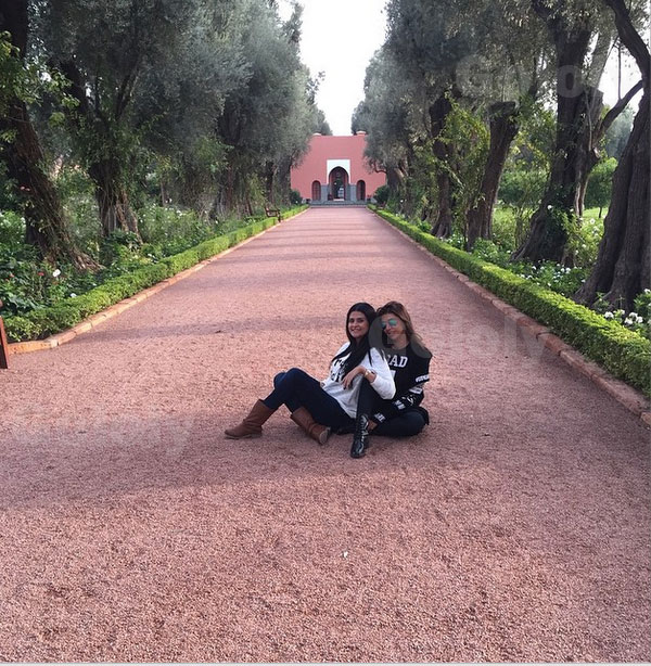 صور سلمى رشيد مع الاعلامية راندا جبر في الحديقة 2015