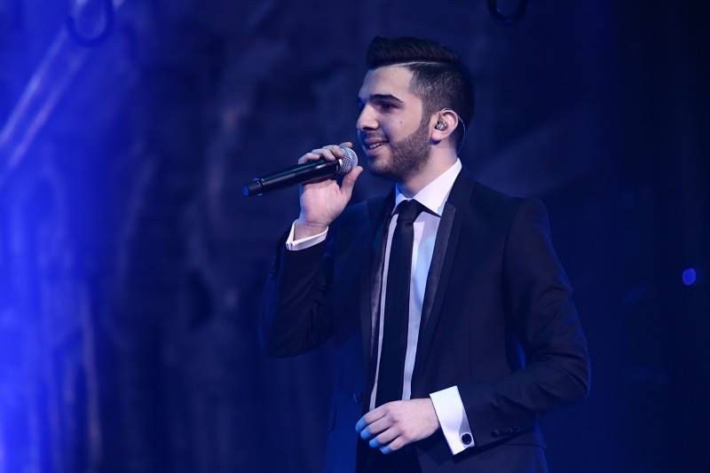 يوتيوب تحميل اغنية قل للمليحة اه يا حلو يا مسلينى حازم شريف في آراب أيدول اليوم الجمعة 12-12-2014