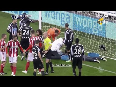 بالفيديو لحظة إصابة لاعب نيوكاسل في مباراة سندرلاند اليوم 21-12-2014