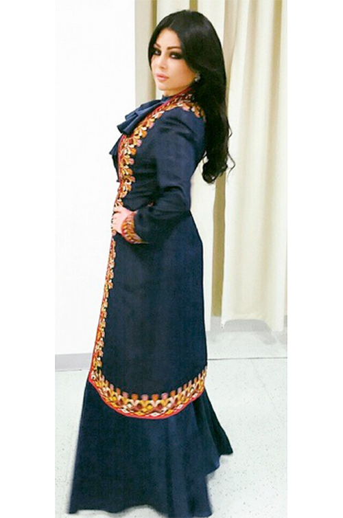 صور هيفاء وهبي بالثوب التقليدي لدولة تركمانستان 2015