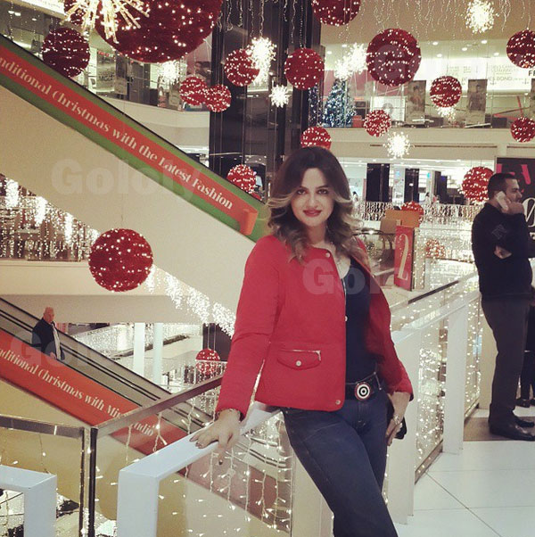صور باسكال مشعلاني وهي تحتفل بالكريسماس مع سانتا كلوز 2015