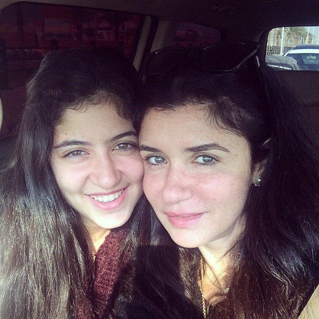 صورة غادة عادل مع ابنتها مريم 2015