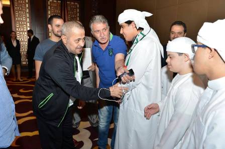 صور زيارة جورج وسوف لمركز راشد للمعاقين في دبي 2015