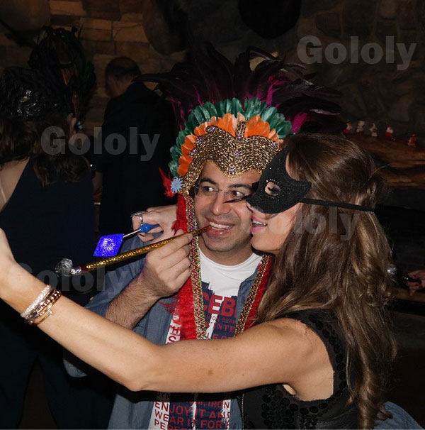 صور أنابيلا هلال وهي تحتفل بالسنة الجديدة 2015 مع زوجها
