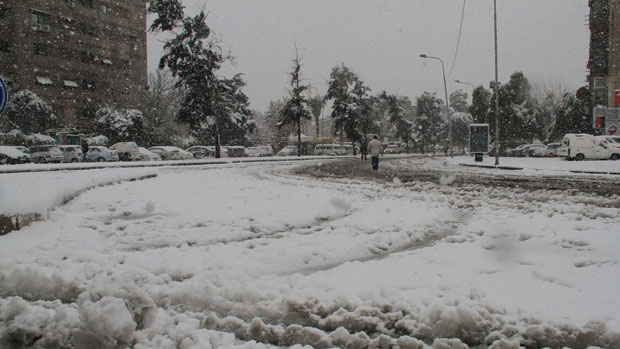 صور تساقط الثلوج في سوريا 2015 , صور تساقط الثلج في سوريا اليوم 7-1-2015